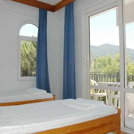 Paradise Garden 2*